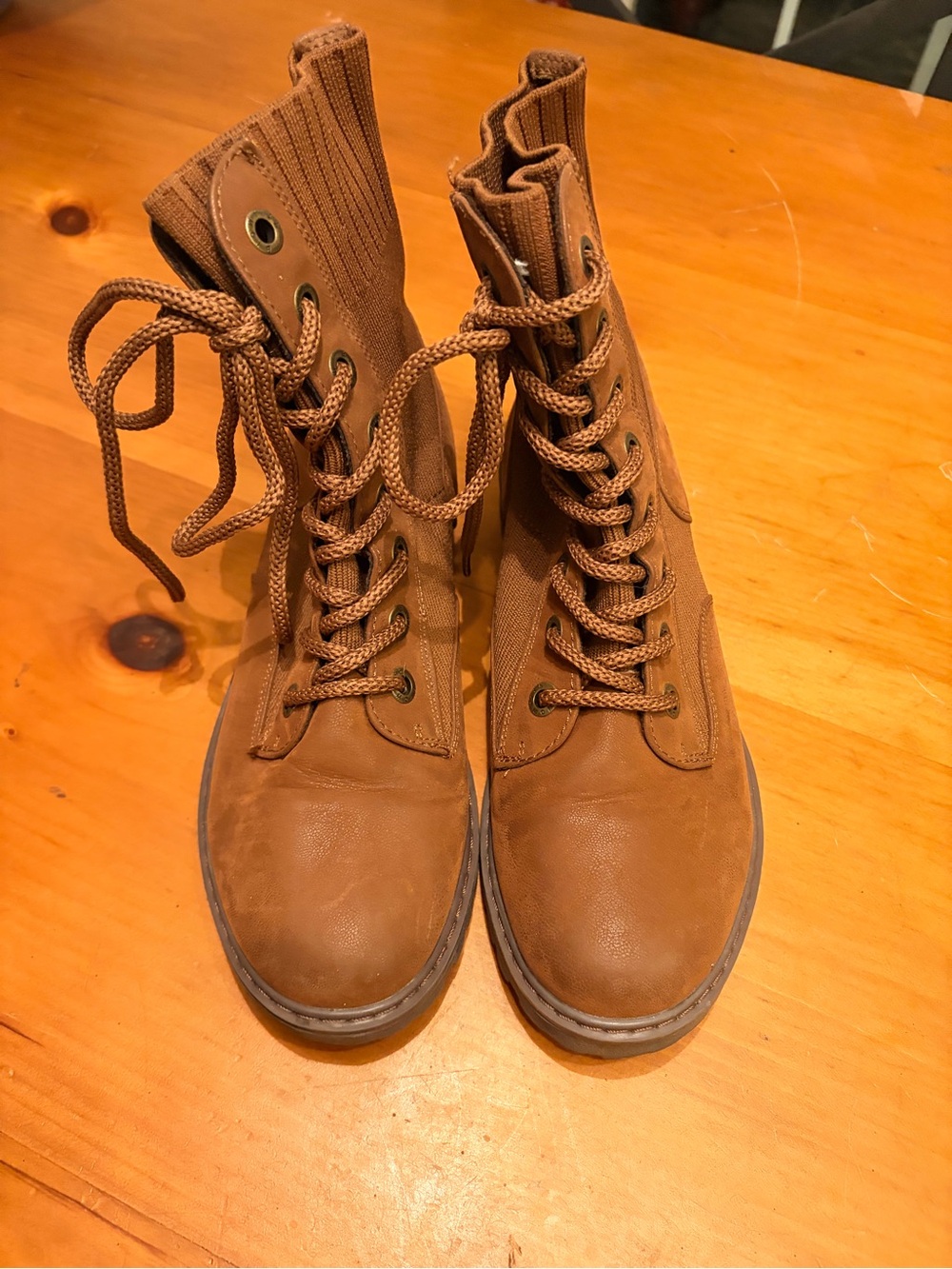Womens Tan Lace-Up Utility Boots